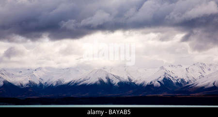 Schneebedeckte Berge Lake Pukaki Südinsel Neuseeland Stockfoto