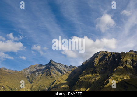 Zerklüftete Gipfel über West Matukituki Valley Mt Aspiring National Park Südinsel Neuseeland Stockfoto