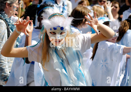 Mädchen am Kinder Parade durch Brighton 2009 Stockfoto