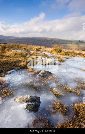 Eis auf gefrorenen Moor am Belstone gemeinsamen Dartmoor National Park Devon England Januar 2009 Stockfoto