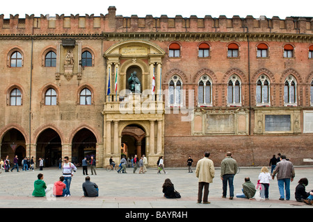 Palazzo d Accursio in Piazza Maggiore Bologna Italien Stockfoto