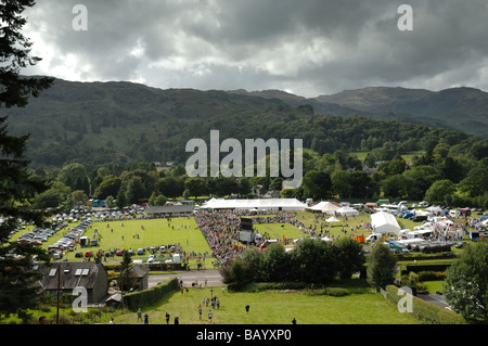 Ein fiel Rennen ab Grasmere Sport eine traditionelle jährliche Veranstaltung in Cumbria, im englischen Lake District. Stockfoto