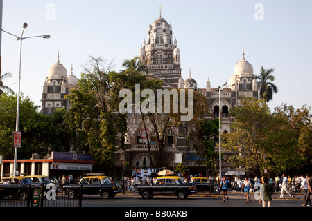 Churchgate Station in Mumbai Indien Stockfoto