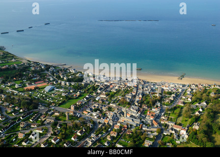 Reste des künstlichen Hafens Mulberry B in Arromanches Stockfoto