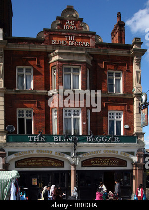 Der blinde Bettler Pub in Whitechapel Road in London Borough of Tower Hamlets Stockfoto