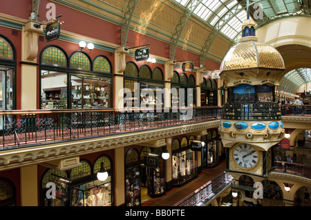 Die große australische Uhr im Queen Victoria Mall, Sydney, Australien. Stockfoto