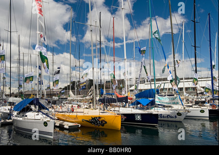 Ziellinie im Hafen von Hobart. Sydney to Hobart Yacht Race 2009. Hobart, Tasmanien, Australien. Stockfoto