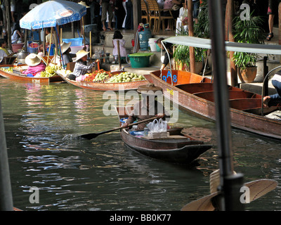 Schwimmenden Markt Damnoen Saduak Ratchaburi, Thailand Stockfoto