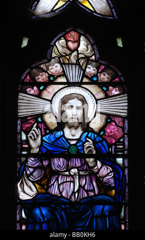 Christus-Detail der Ostfenster, Holy Trinity Church, Churchover, Warwickshire, England, UK Stockfoto