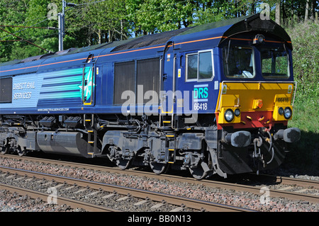 Direct Rail Services Class 66/4 Diesel elektrische Fracht Lokomotive, Anzahl 66418. West Coast Main Line, Lambrigg, Cumbria. Stockfoto