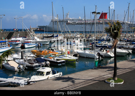 Funchal Madeira Meer Stadt portugiesische Insel im mittleren Atlantik Stockfoto