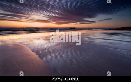 Bamburgh Strand bei Sonnenaufgang Stockfoto