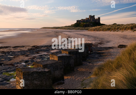 Alten Küstenschutzes bei Bamburgh Stockfoto