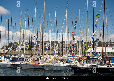 Ziellinie im Hafen von Hobart. Sydney to Hobart Yacht Race 2009. Hobart, Tasmanien, Australien. Stockfoto