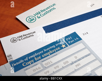 Steuer-Papiere und Formulare vom HM Revenue Zoll Stockfoto