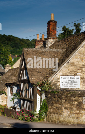 Das haunted Ram Inn Wotton unter Rand, eines der gruseligste Gebäude in England. Stockfoto