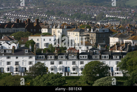 Blick auf Häuser und Gebäude in Brighton. Stockfoto