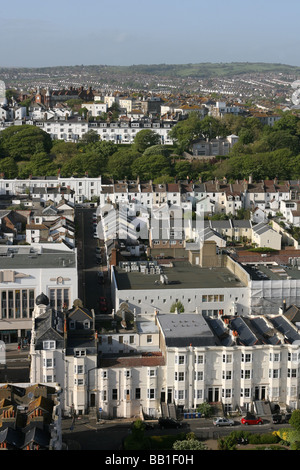 Blick auf Häuser und Gebäude in Brighton. Stockfoto