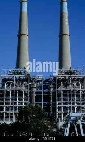 Moss Landing Kraftwerk neben in Elkhorn Slough Kalifornien; 2. größte Dampfanlage der Welt. © Craig M. Eisenberg Stockfoto