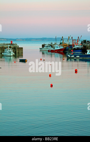 Abenddämmerung am Cobb, Lyme Regis, Dorset, England Stockfoto