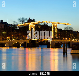 Europa, Niederlande, Nord Holland, Amsterdam, Fluss Amstel, Magere Brug Stockfoto