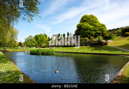 Beeindruckende Gelände und Seen des St Fagans Schlosses in St Fagans open Air nationales Geschichte Museum of Welsh Life in der Nähe von Cardiff Wales UK Stockfoto