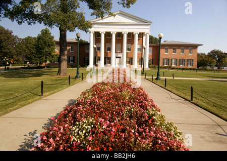 Lyceum Gebäude auf dem Campus der University of Mississippi in Oxford, Mississippi Stockfoto