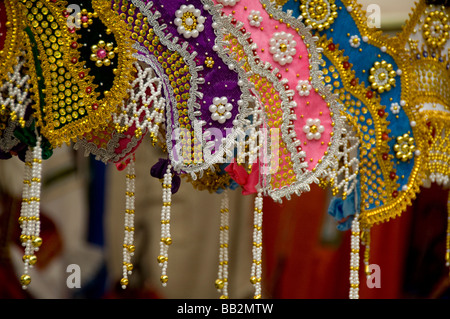 Russland, Goldener Ring Stadt von Uglitsch liegt am Ufer der Wolga. Russisches Kunsthandwerk Perlen russische Hüte. Stockfoto