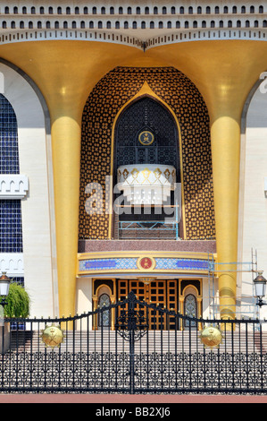 Muscat Oman der opulente Al Alam Sultans Palast in der Nähe des Eingangs Golf von Oman Asien Stockfoto