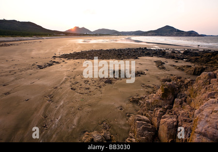 China, Zhoushan Präfektur, Shengsi Islands, Sijiao Insel. Strand, Berge, Felsen. Stockfoto