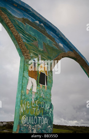 Südamerika, Ecuador, Quilotoa, Schild am Eingang zum See Quilotoa, ein Vulkankrater gefüllt durch einen smaragdgrünen See Stockfoto