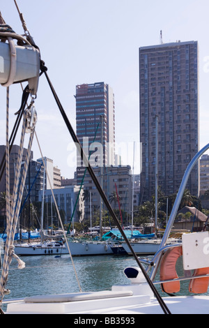 Blick auf die Skyline der Stadt von marina Stockfoto