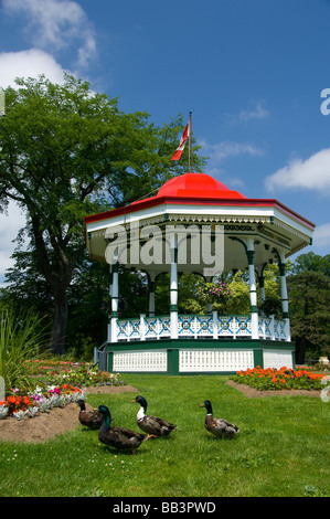 Kanada, Nova Scotia Halifax, öffentliche Gärten. Historischen viktorianischen Stadtgarten, gegründet 1836, traditionellen Pavillon. Stockfoto