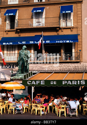 Restaurant Café de Paris an der Hafen von Saint Tropez Süden von Frankreich EU FR FRA Frankreich Provence Alpes Côte d Azur Var Stockfoto