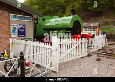 UK Gloucestershire Wald von Dean Dean Forest Railway Norchard Station grün lackierten Dampflok Stockfoto