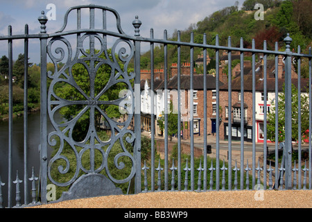 Die Eisenbrücke, Ironbridge, Shropshire, England Stockfoto