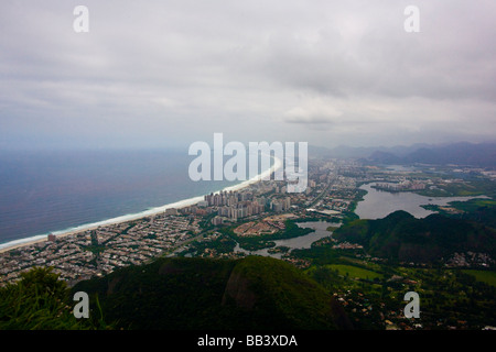 Luftaufnahme von Barra de Tijuca Bezirk in Rio De Janeiro, Brasilien. Stockfoto