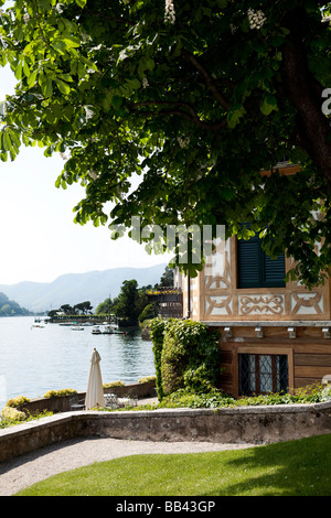 Comer See Küste Blick aus den Gärten der Villa d ' Este-Luxus-Hotel in Cernobbio, Comer See Stockfoto