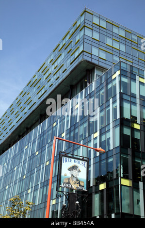 Schuss des Pelastra Bürogebäudes am Blackfriars Road, London Stockfoto