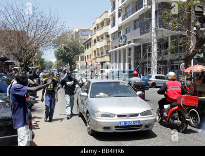 Straße in der Stadt von Dakar, Senegal Stockfoto