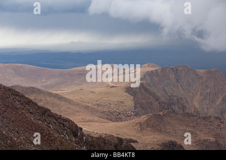 Colorado Colorado Springs. Pikes Peak Cog Railway. Blick vom Gipfel des Pikes Peak Pikes Peak Highway. Stockfoto