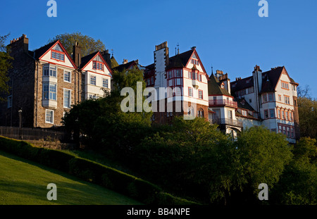 Häuser-Immobilien in Ramsay Gardens, Edinburgh, Schottland Stockfoto