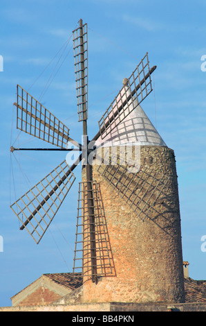 Funktionierende Windmühle Algaida Mallorca Balearen Spanien Stockfoto