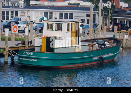 Nordamerika, USA, Connecticut, Mystiker.  Ein Boot am Mystic River Stockfoto