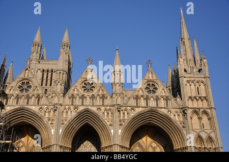 Die Westfassade, Peterborough Kathedrale, Peterborough, Cambridgeshire, England, Vereinigtes Königreich Stockfoto