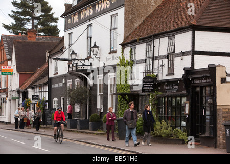 England Berkshire Cookham High Street Kings Arms Gastwirtschaft Stockfoto