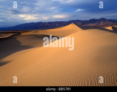 Ofenrohr Wells Dünen in Death Valley Nationalpark, Kalifornien. Stockfoto