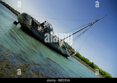 Große Schiffswrack in Portsmouth Gewässer verlassen Stockfoto