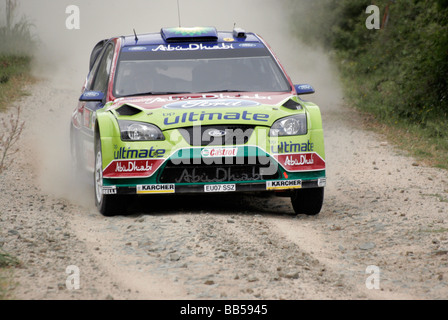 Mikko Hirvonen und Jarmo Lehtinen fahren einen Ford Focus bei den sardischen Rallye Weltmeisterschaft 2008 Stockfoto