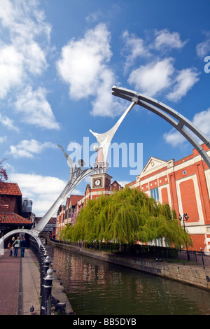 Fossdyke und der Witham Kanal, Lincoln, Lincolnshire, England. Brayford Pool, Lincoln, ist, wo die Fossdyke Navigation, einen Kanal Stockfoto